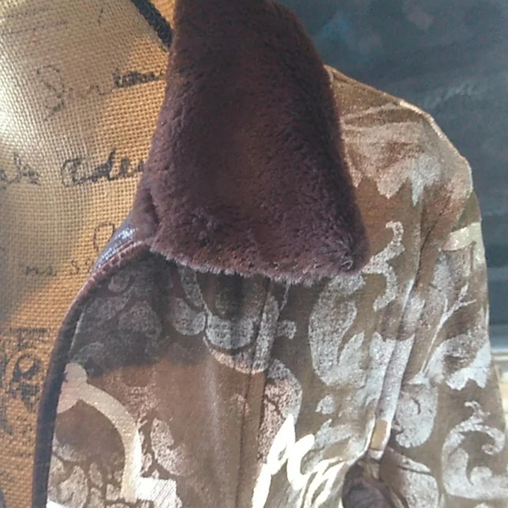 NWT Khangura Black Label -Gold Metallic Statement Winter Coat Faux Fur XL